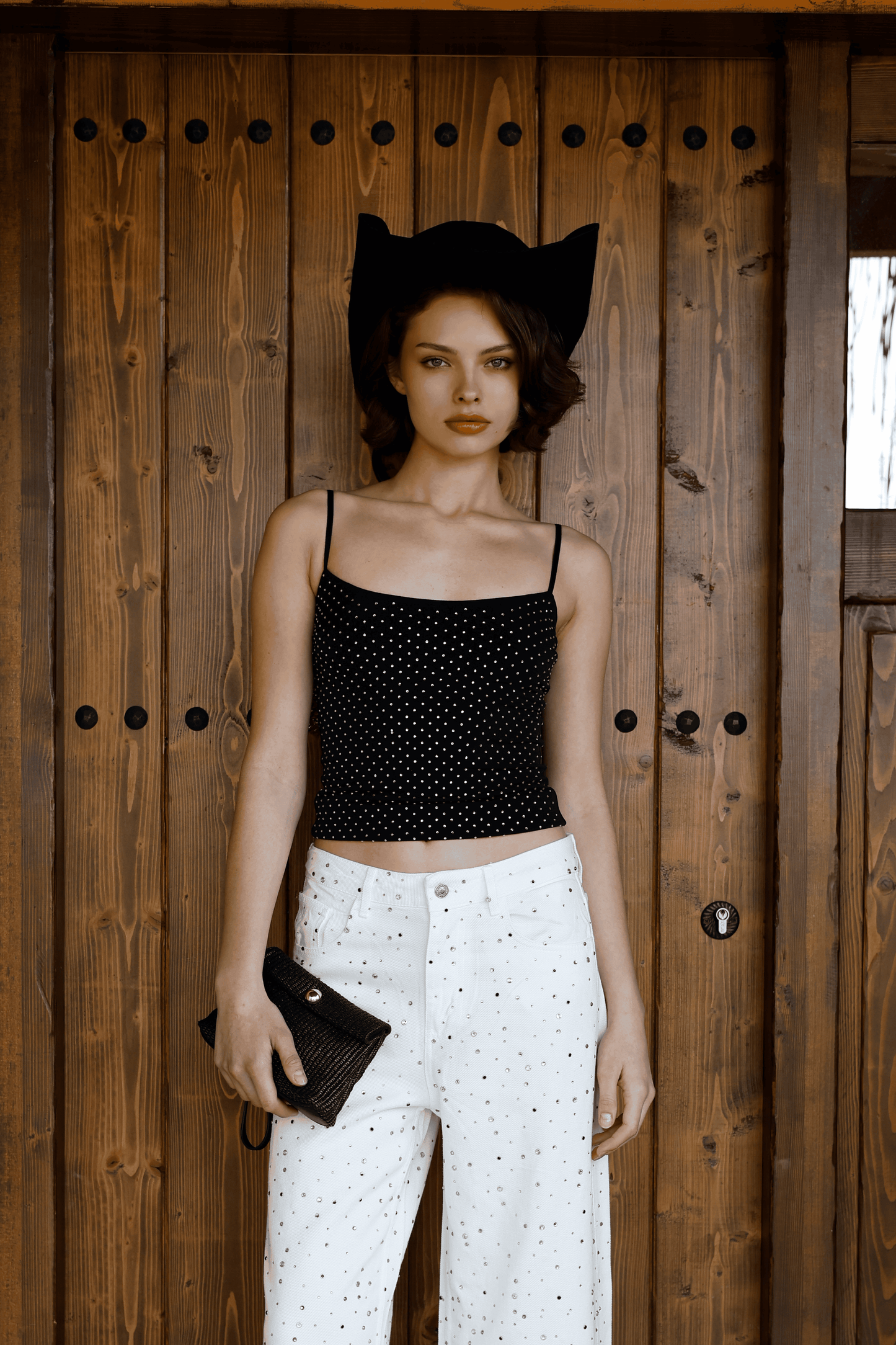 Askılı Taşlı Kare Yaka Bodysuit