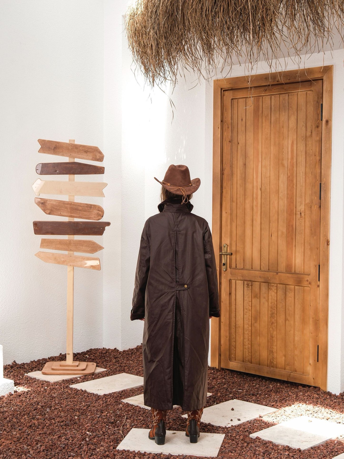 Kahverengi Mumlu Gabardin Ekose Astarlı Uzun Parka