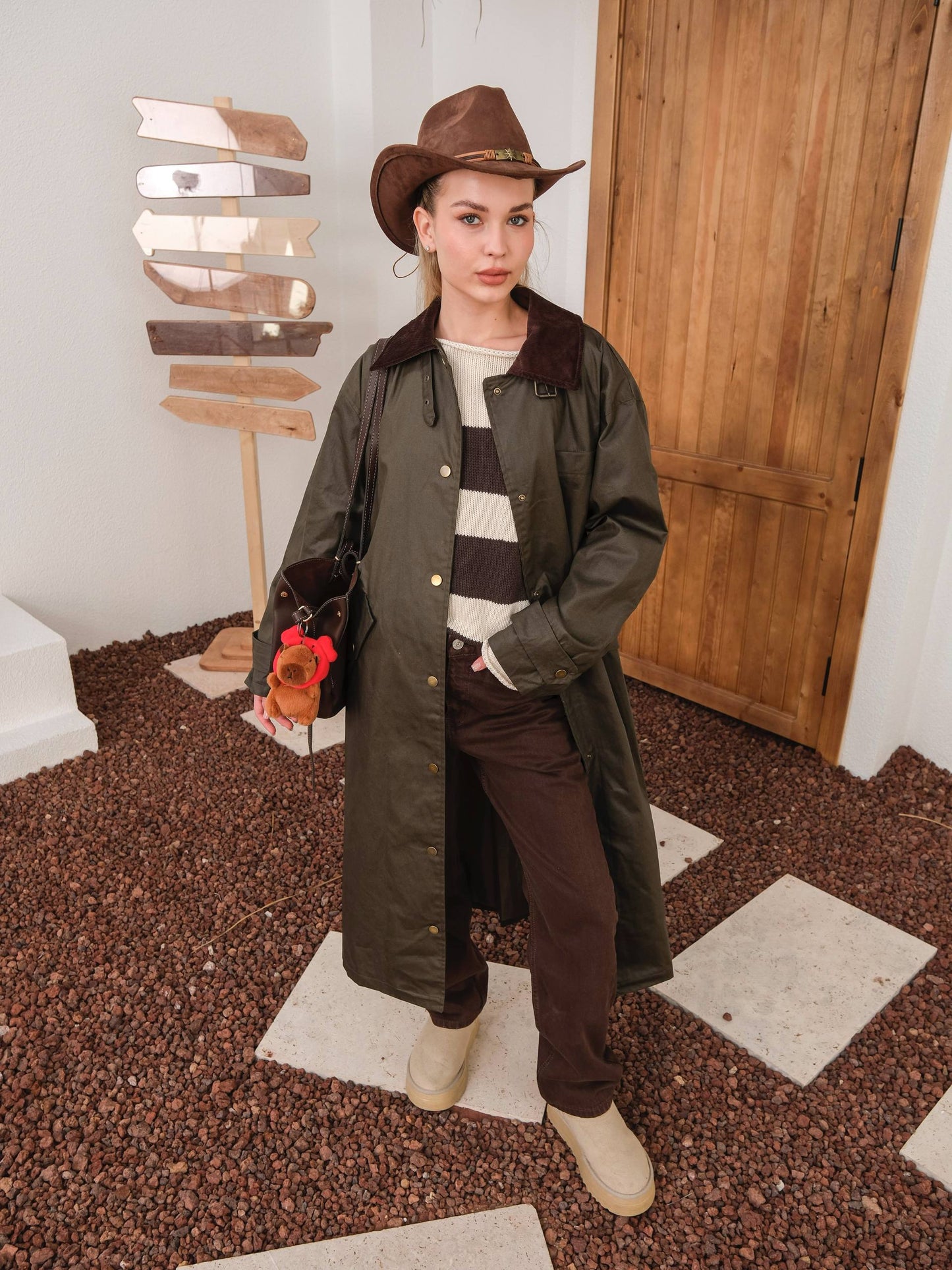 Haki Mumlu Gabardin Ekose Astarlı Uzun Parka