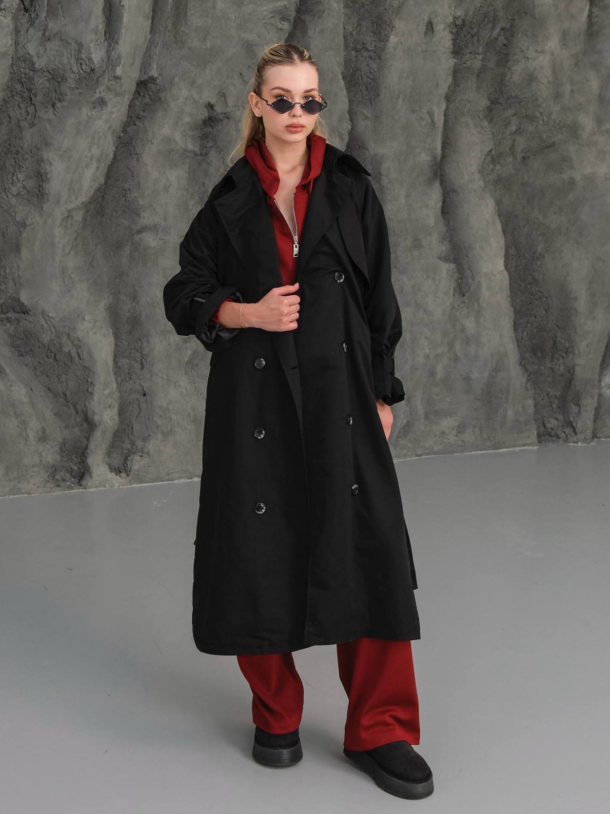 Siyah Kruvaze Yaka Astarlı Uzun Trençkot