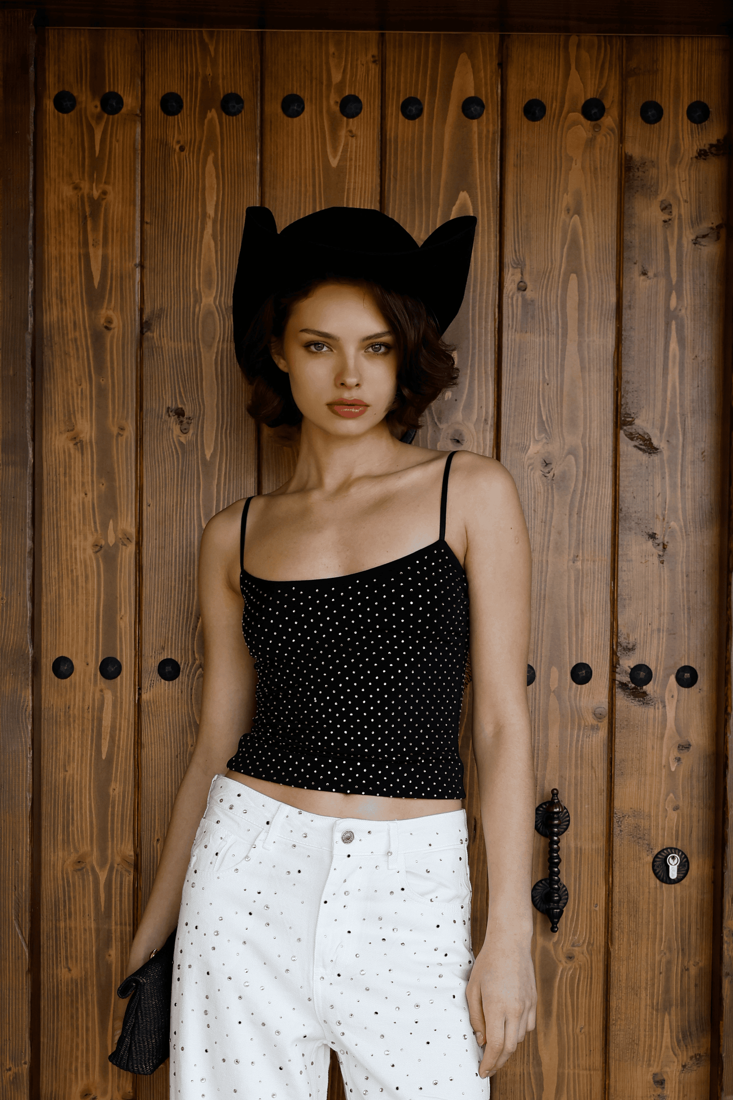 Askılı Taşlı Kare Yaka Bodysuit